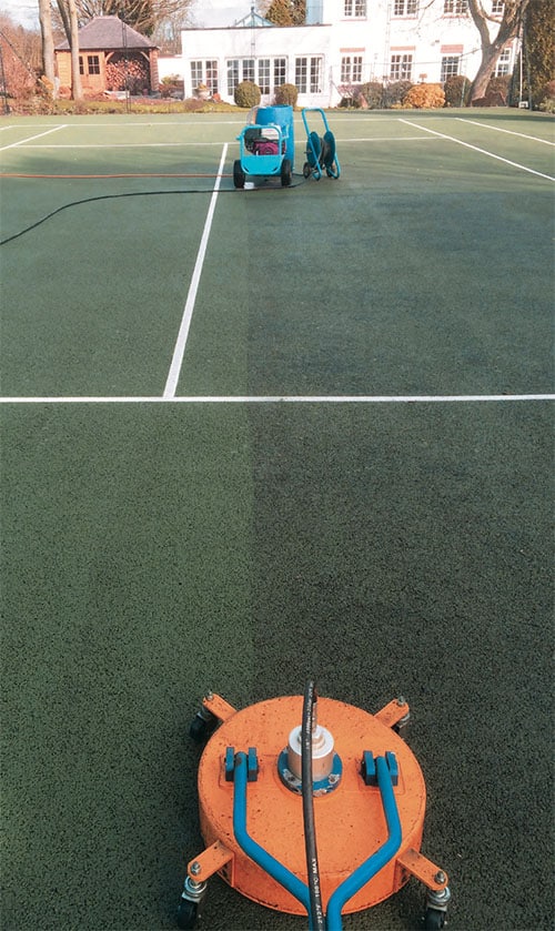 Before and after - cleaning a hard tennis court by EnTC